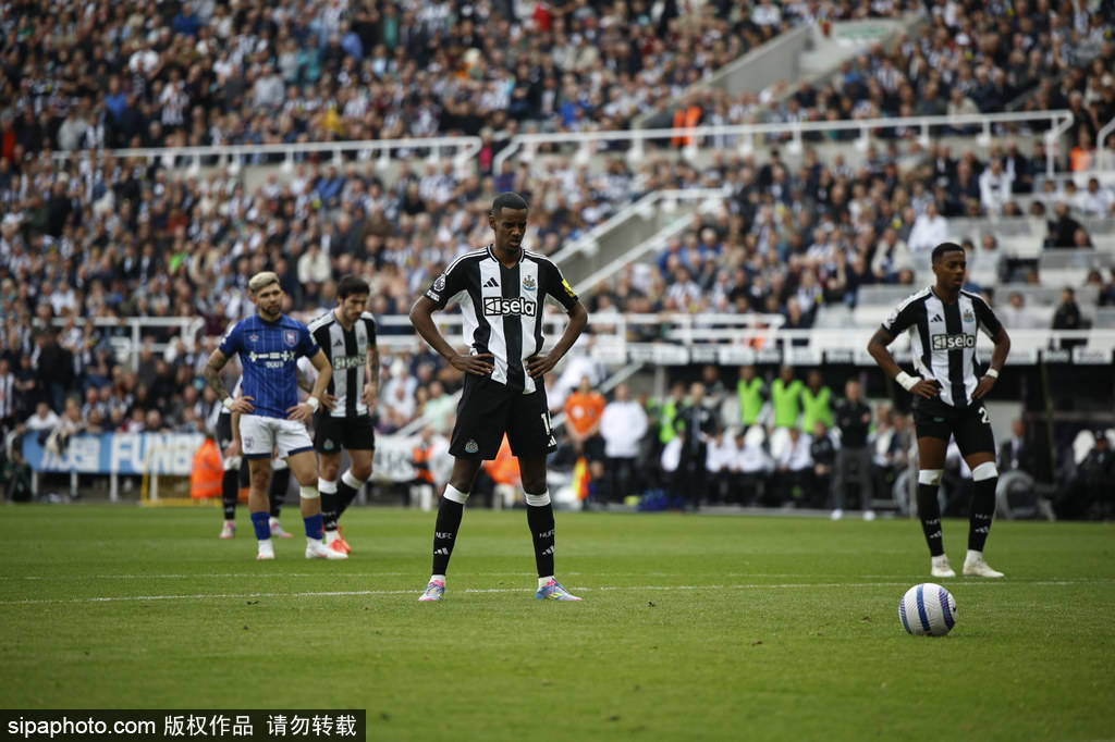 利物浦锋线大洗牌：努涅斯离队在即，伊萨克转会前景如何？